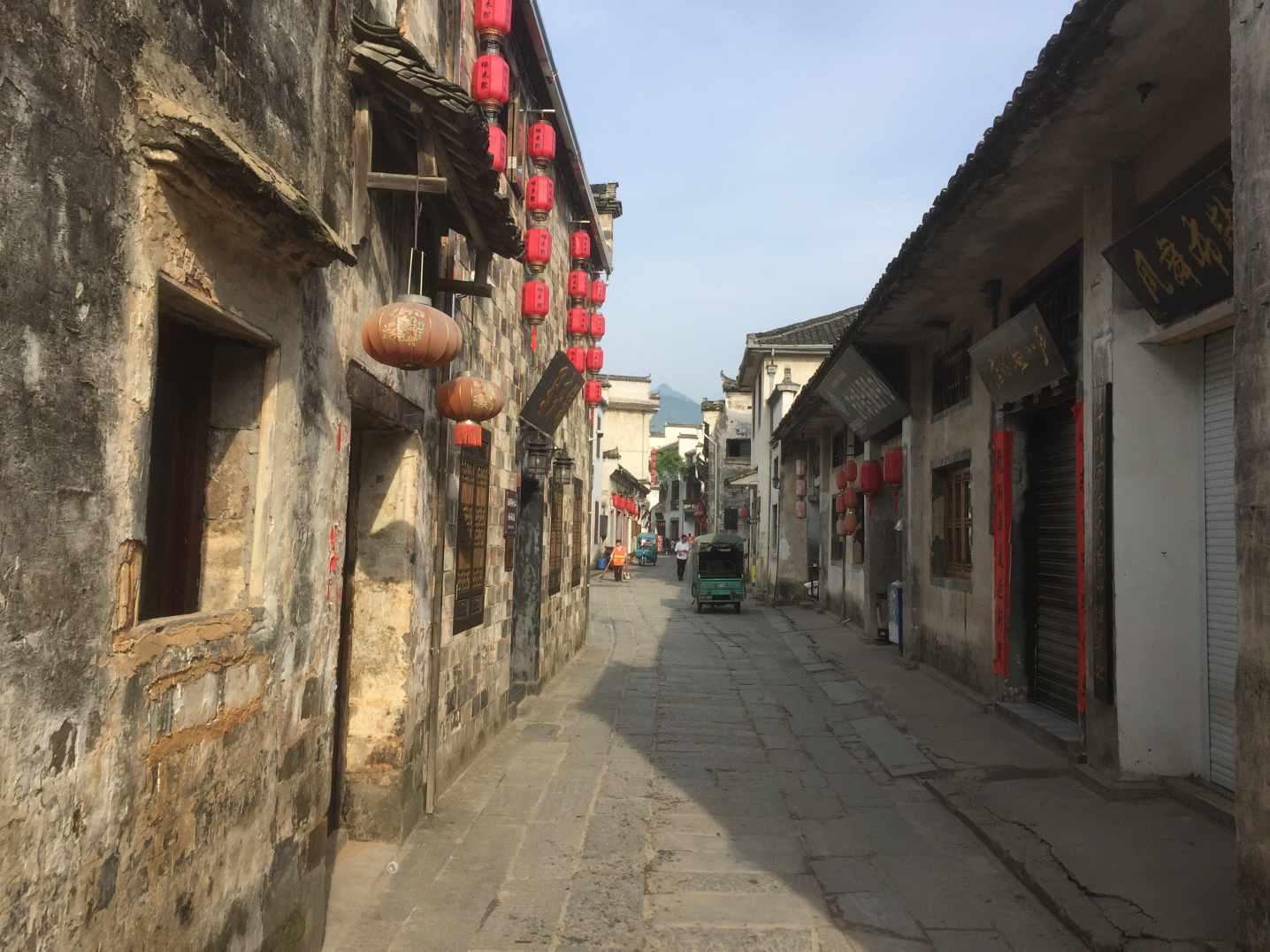 亚姐黎淑贤丧偶之后,豪宅低价急售,令人不解!